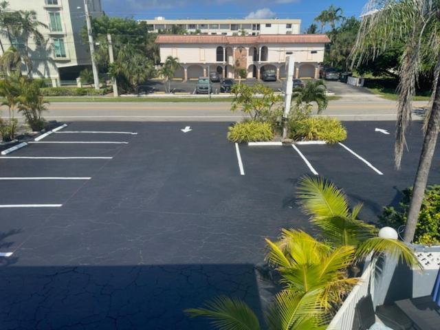 Ashley Brooke Beach Resort Deerfield Beach Exterior photo